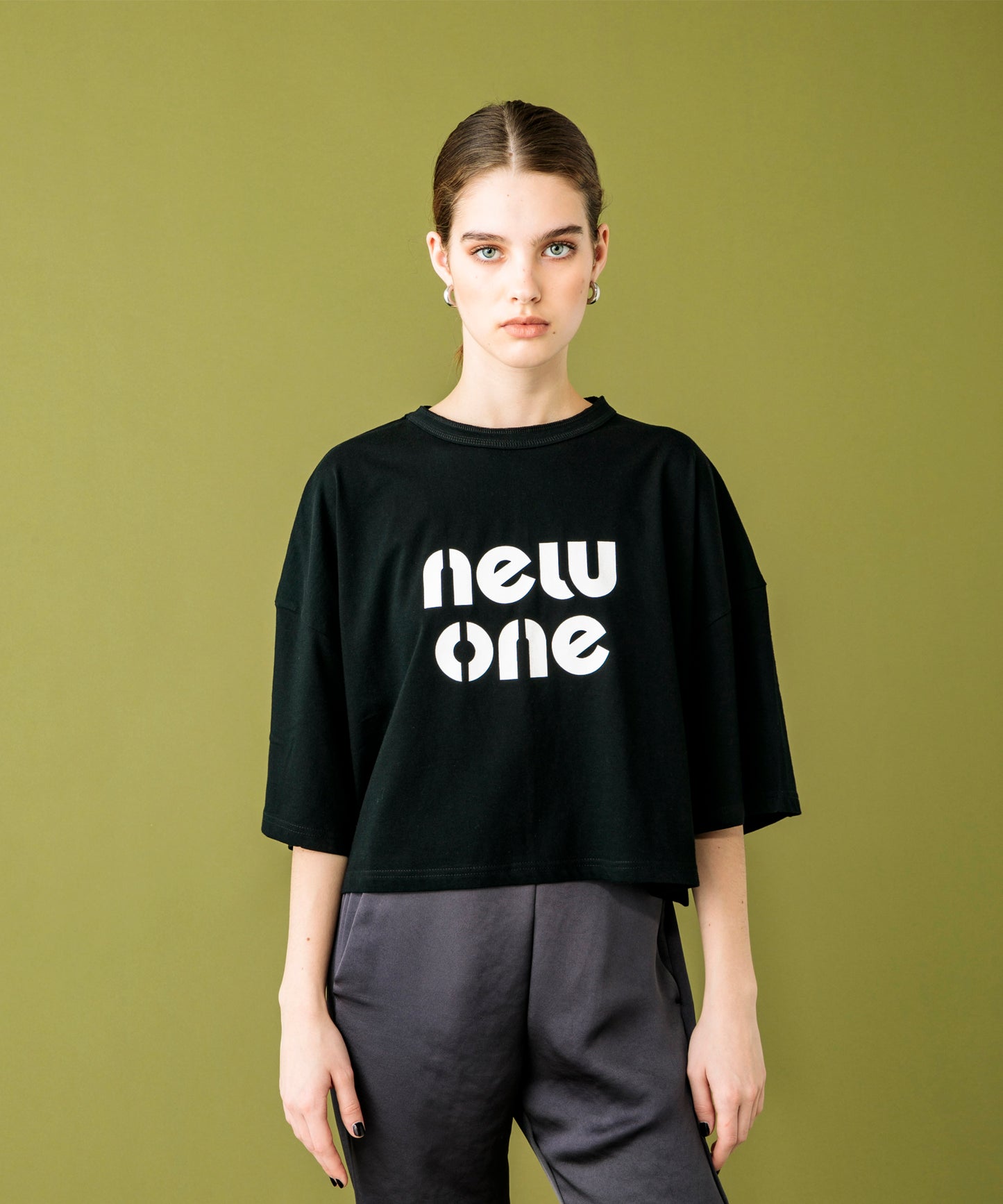 SHORT HALF WIDE SLEEVE TEE(new one)