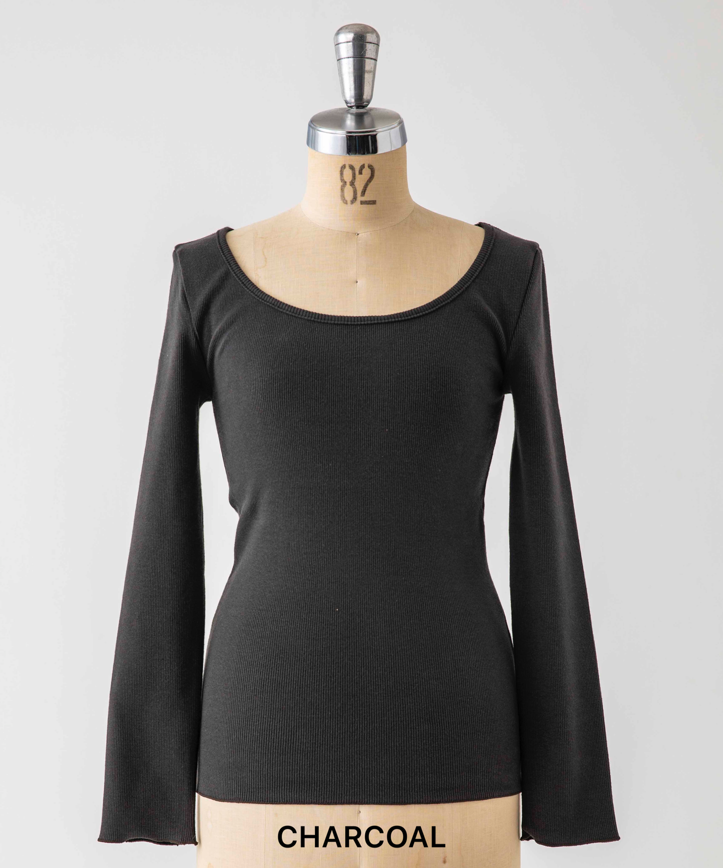 OVAL NECK RIB LS TOP