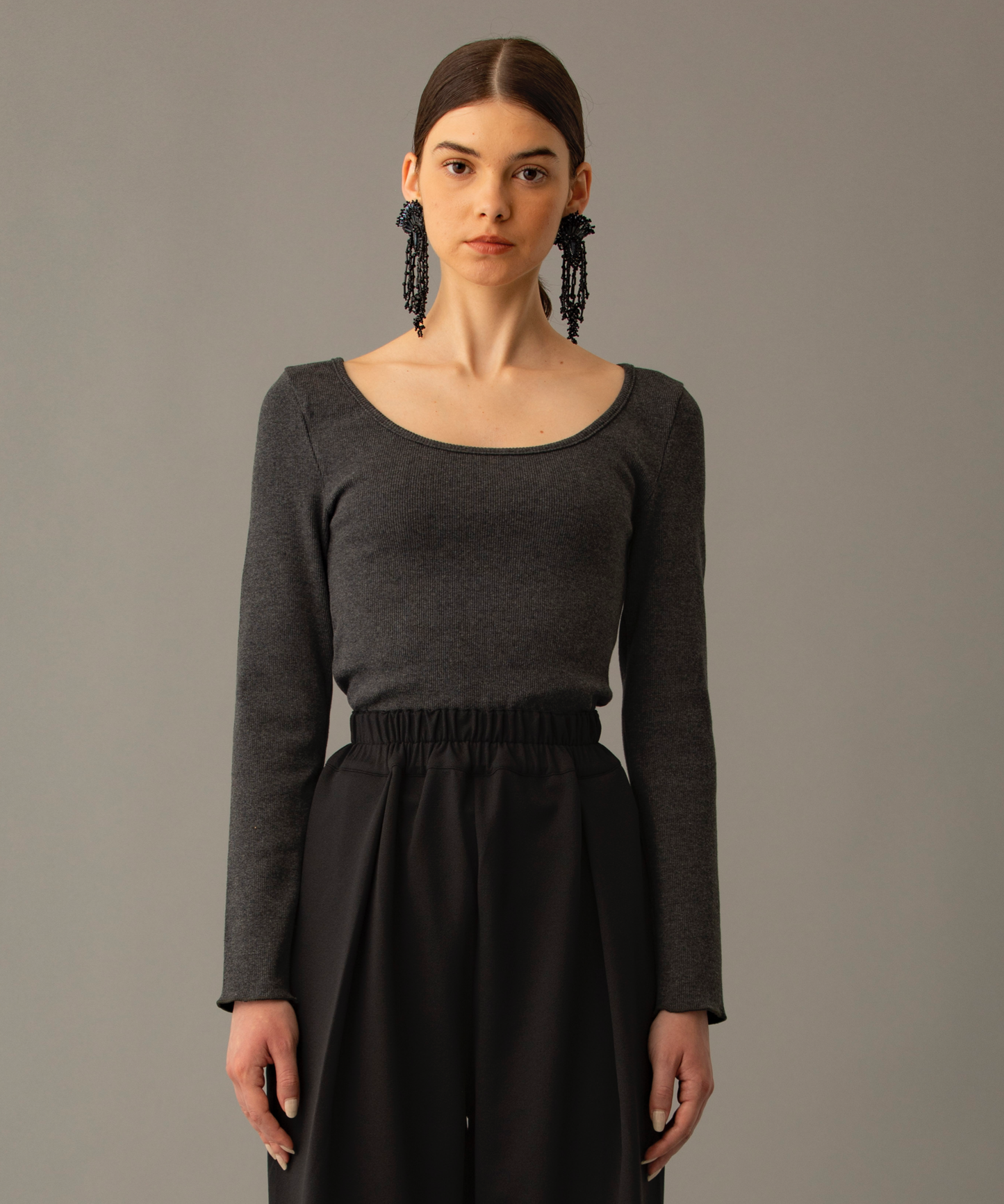 OVAL NECK RIB LS TOP