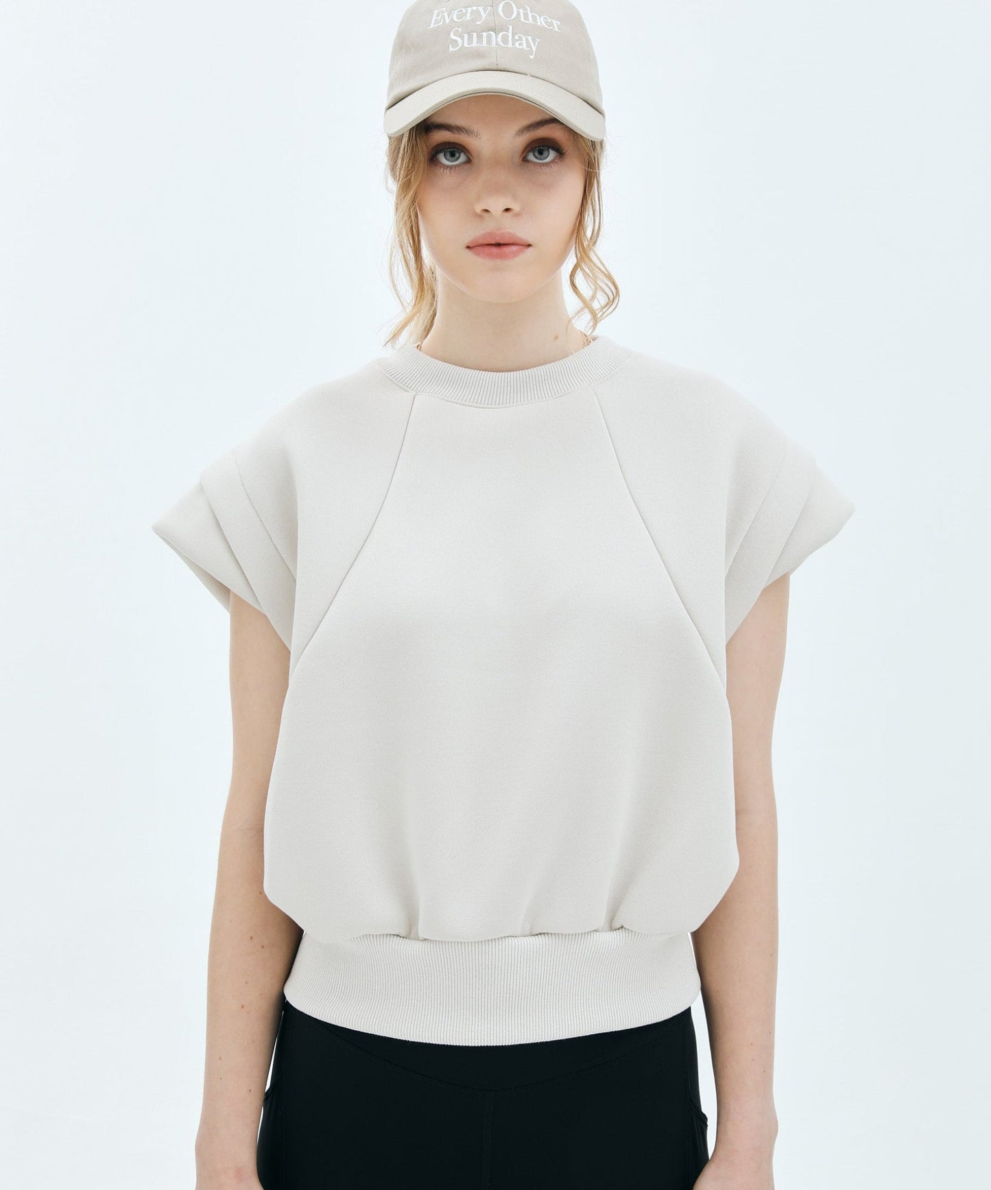 BONDING CAP SLEEVE TOP